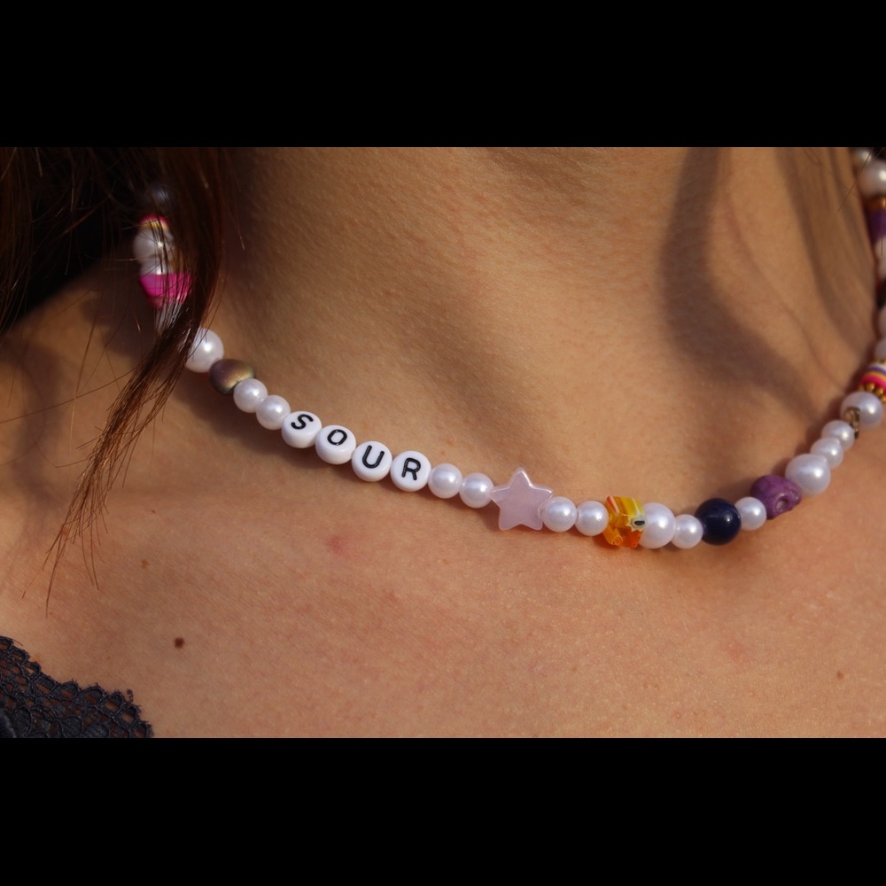 SOUR NECKLACE - Picture 4 of 4